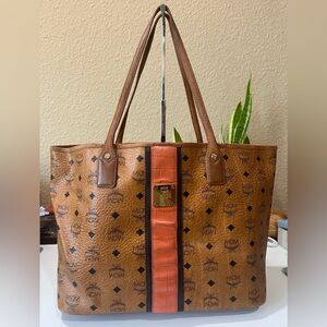 MCM COGNAC VISETOS SHOPPING TOTE